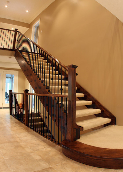 8c0126270cd1c5a3_2966-w400-h560-b0-p0--traditional-staircase