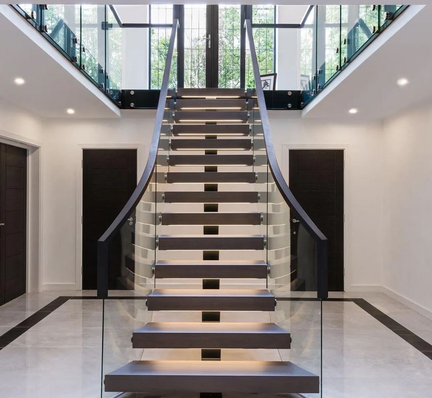 پله زیرمحور؛ انتخابی مدرن برای فضاهای لوکس و مینیمال